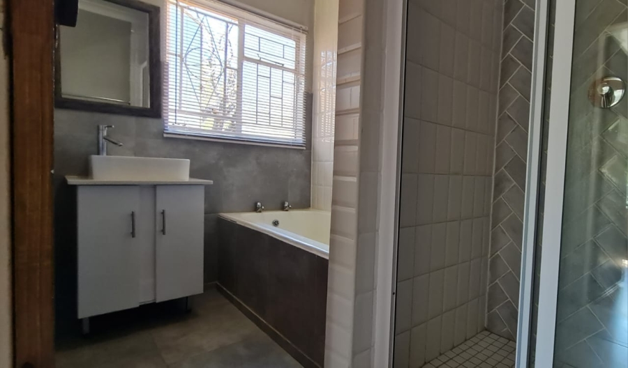 To Let 4 Bedroom Property for Rent in Dan Pienaar Free State
